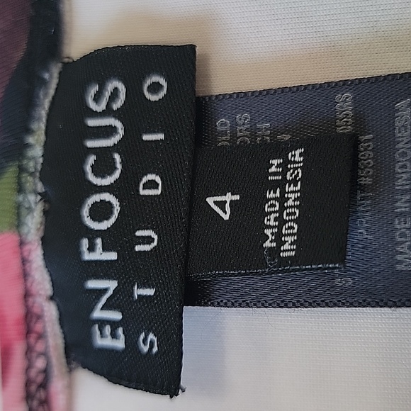 Enfocus Studio Red Black Floral Sheath Dress With Sheer Sleeve Bodycon Size 4 - Picture 11 of 12